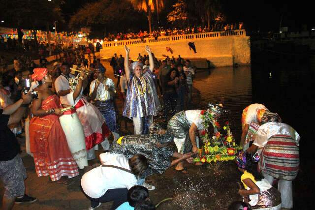 Banho de S&atilde;o Jo&atilde;o em Corumb&aacute; ter&aacute; show de Michel Tel&oacute; e 4 dias de festa