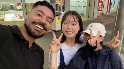 Direto do Jap&atilde;o, amigas enfrentam miss&atilde;o no centro de Campo Grande 