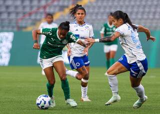 Brasileiro Feminino tem sequ&ecirc;ncia com jogos de S&atilde;o Paulo e Palmeiras