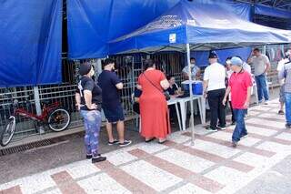 Após passar por mais de 10 locais, plantão de vacinação chega ao Camelódromo Após passar por mais de 10 locais, plantão de vacinação chega ao Camelódromo