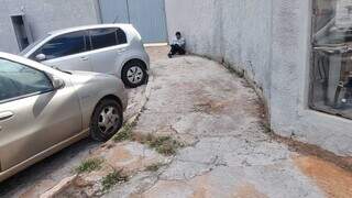 Em rua sem sa&iacute;da, pedreiro escolheu a B&iacute;blia no intervalo do almo&ccedil;o