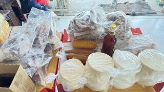 Comerciante &eacute; preso por vender banha em garrafa pet e bebida falsificada