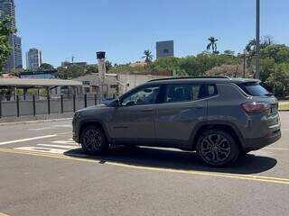 Teste: Jeep Compass Longitude 1.3 Turbo Teste: Jeep Compass Longitude 1.3 Turbo