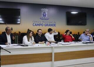 Consórcio tem 97 ônibus acima da idade máxima Consórcio tem 97 ônibus acima da idade máxima