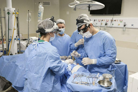 Espera para cirurgias no ouvido volta a crescer e Justi&ccedil;a cobra plano de a&ccedil;&atilde;o