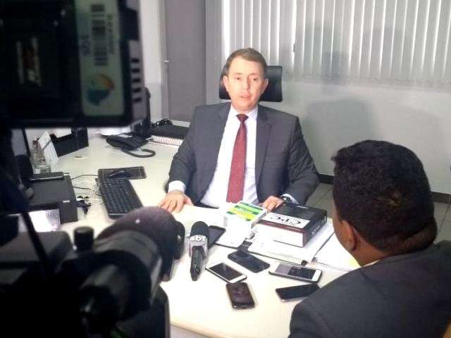 Defesa diz que avi&atilde;o &eacute; teco-teco, mas CNJ vai investigar magistrado alvo da PF