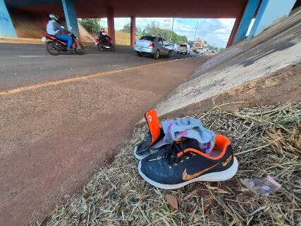 Detenta cai de viaduto da UFMS e tr&acirc;nsito fica tumultuado na Av. Costa e Silva