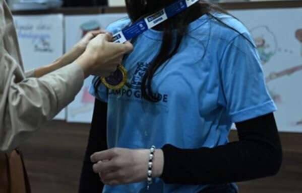 Premia&ccedil;&atilde;o de alunos marca Dia Nacional de Combate ao Trabalho Infantil