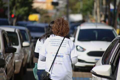 Profissionais orientam popula&ccedil;&atilde;o sobre impactos negativos do trabalho infantil 