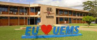 Concurso da UEMS tem vagas para docentes com sal&aacute;rio de R$ 11 mil