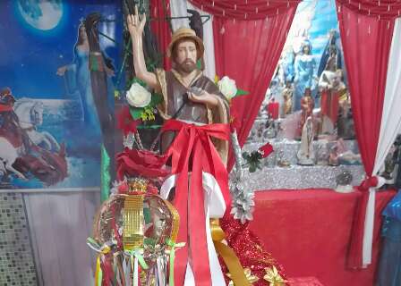 Em mar&eacute; da intoler&acirc;ncia, Banho de S&atilde;o Jo&atilde;o &eacute; aula de respeito 