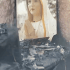 Imagem de Nossa Senhora fica intacta ap&oacute;s inc&ecirc;ndio destruir casa no Tijuca