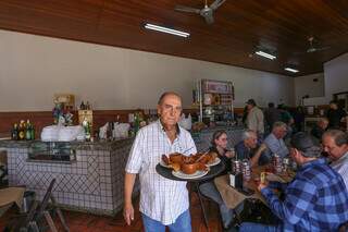 De pai para filho, Vitorino's é história de feijoada e prosa boa há 70 anos De pai para filho, Vitorino's é história de feijoada e prosa boa há 70 anos