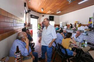 De pai para filho, Vitorino&#039;s &eacute; hist&oacute;ria de feijoada e prosa boa h&aacute; 70 anos
