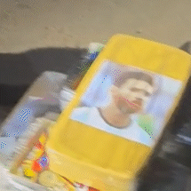 Com estampa de Lionel Messi, pacotes de coca&iacute;na s&atilde;o apreendidos em &ocirc;nibus