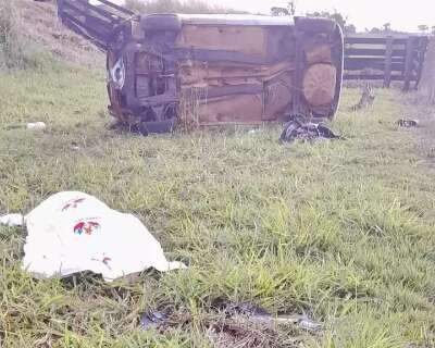 Trabalhador rural morre ap&oacute;s ser arremessado de carro em acidente na rodovia 