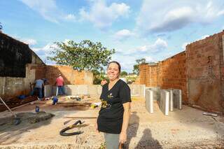 Obra começa e esperança toma conta após influencer demolir casa Obra começa e esperança toma conta após influencer demolir casa