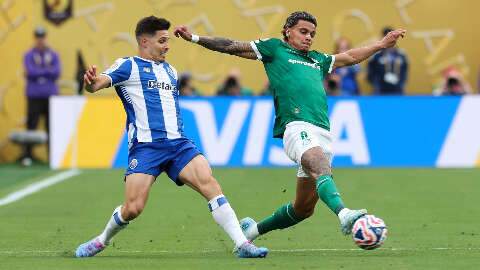 Palmeiras pressiona, mas n&atilde;o consegue furar defesa do Porto