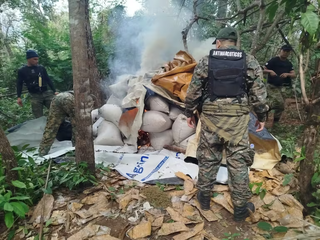 Acampamento com 700 kg de maconha &eacute; desmantelado na fronteira