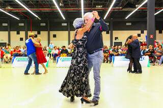 Jogos da Melhor Idade come&ccedil;am ter&ccedil;a-feira com dan&ccedil;a de sal&atilde;o e truco
