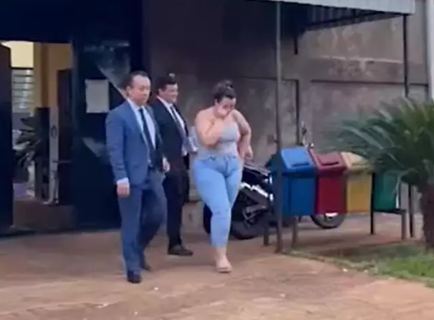 Defesa da ex-namorada de jogador esquartejado alega contradi&ccedil;&atilde;o do TJ
