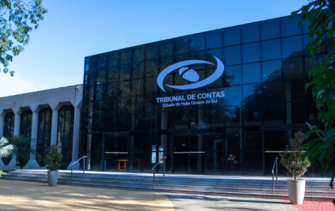 Juiz manda bloquear at&eacute; R$ 19 milh&otilde;es por r&eacute;u em a&ccedil;&atilde;o envolvendo TCE