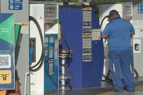 Nova enquete quer saber se queda da gasolina chegou aos postos