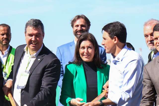 Em palanque com PSDB, MDB e Republicanos, ministros cortejam &quot;&uacute;ltimo tucano&quot;