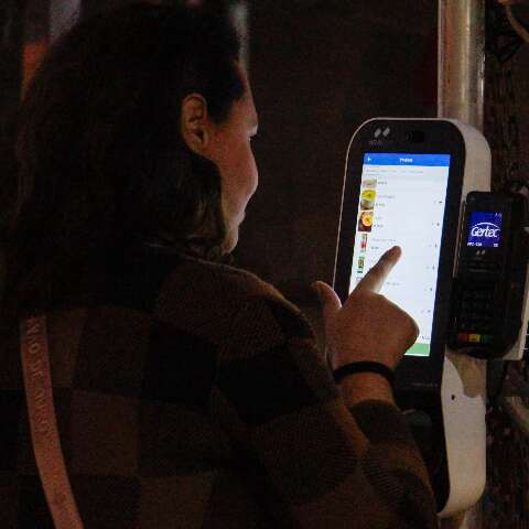 Do arrai&aacute; ao shopping: como o cart&atilde;o de cr&eacute;dito pode levar ao superendividamento