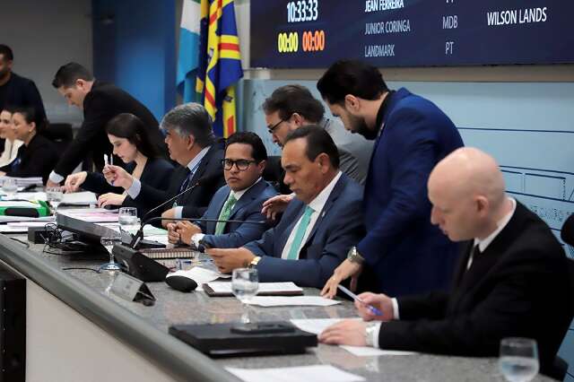 C&acirc;mara aprova mais de R$ 34 milh&otilde;es em cr&eacute;ditos para ajustar contas da Capital
