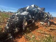 Motorista morre em acidente que fez camionete virar sucata