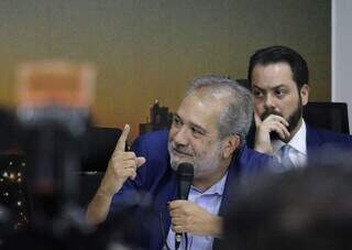 Diretor do Consórcio fala em deficit, mas diz desconhecer destino de 11 milhões Diretor do Consórcio fala em deficit, mas diz desconhecer destino de 11 milhões