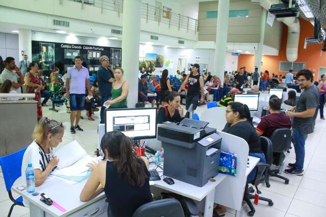 No feriado, contribuinte tamb&eacute;m pode quitar d&eacute;bitos em Campo Grande
