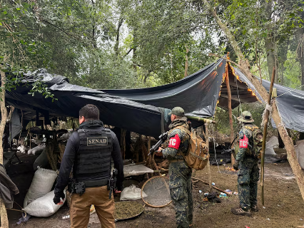 Opera&ccedil;&atilde;o destr&oacute;i 27 acampamentos e apreende 15 toneladas de drogas