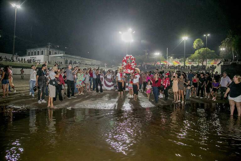 Atraindo turistas e fieis, Corumbá abre hoje o Banho de São João