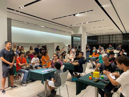 Torneio de Cubo M&aacute;gico re&uacute;ne mais de 120 competidores neste fim de semana