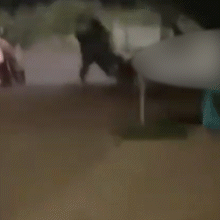 Jovem &eacute; atacada e arrastada pelo ex em rua no Jardim Caiob&aacute;
