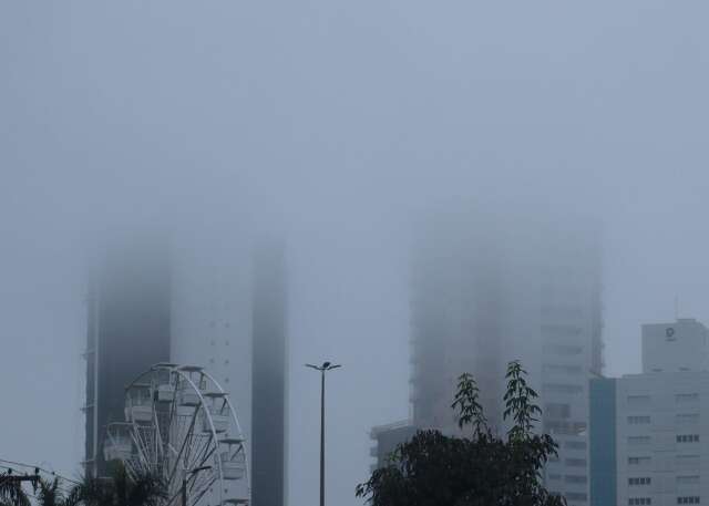 S&aacute;bado come&ccedil;a com nevoeiro na Capital e temperatura de 15&deg;C