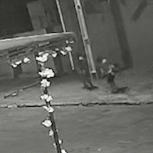Homem &eacute; brutalmente espancado com p&aacute; no Jockey Club e segue em estado grave