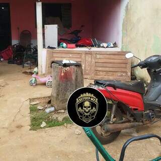 Polícia fecha oficina clandestina usada para adulterar motocicletas roubadas Polícia fecha oficina clandestina usada para adulterar motocicletas roubadas