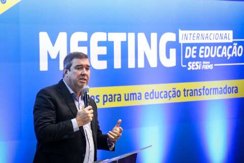 Ampliar educa&ccedil;&atilde;o exige uni&atilde;o de esfor&ccedil;os, diz Riedel