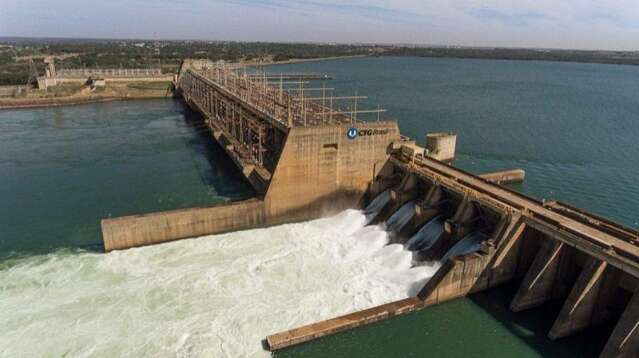 Munic&iacute;pios temem perder repasses e alertam poss&iacute;vel aumento na conta de energia