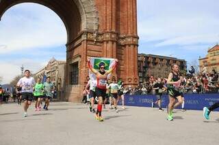 Milene largou MS para festejar seus 42 anos correndo 42 km na Espanha Milene largou MS para festejar seus 42 anos correndo 42 km na Espanha