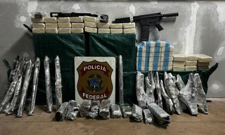 PF intercepta carregamento do PCC com coca&iacute;na e armamento pesado