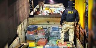 Carreta com 17 toneladas de maconha que saiu de MS &eacute; apreendida no Paran&aacute; 