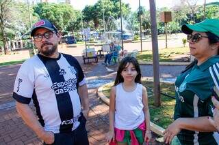 Torcedores v&atilde;o &agrave;s compras e se preparam para Palmeiras x Botafogo