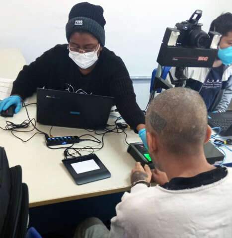 Presos da M&aacute;xima recebem nova Carteira de Identidade em mutir&atilde;o de cidadania