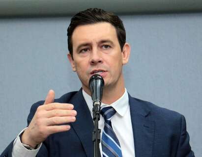 Vereador-policial ignora lei e quer liberar spray de pimenta