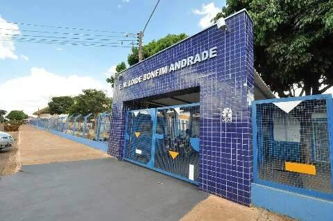 Flagrado dirigindo b&ecirc;bado, dentista faz acordo e vai atender alunos de gra&ccedil;a