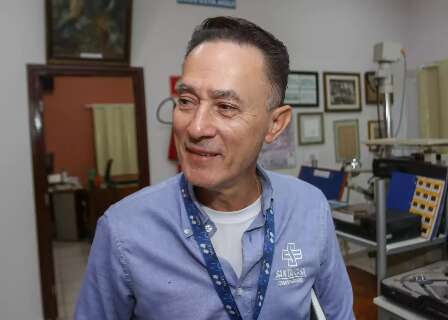 De office boy a guardi&atilde;o da mem&oacute;ria, Sebasti&atilde;o vive h&aacute; 47 anos na Santa Casa